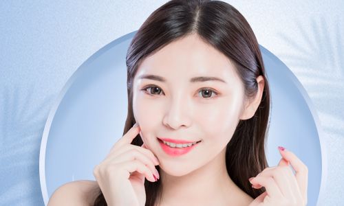 化妆前如何保养肌肤才能降低对皮肤的损伤